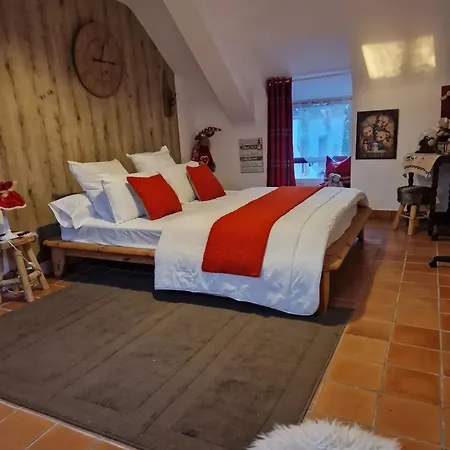 Spacieuse Avec Piscine Privee A * Béganne